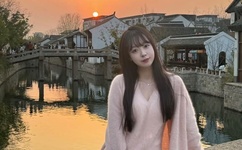 动漫美女脱小内内露尿口